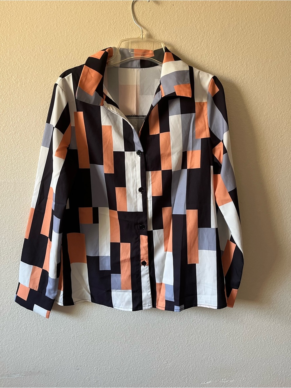 Geometric Block Print Button-Up Blouse in Black, White, Peach, Gray NWOT